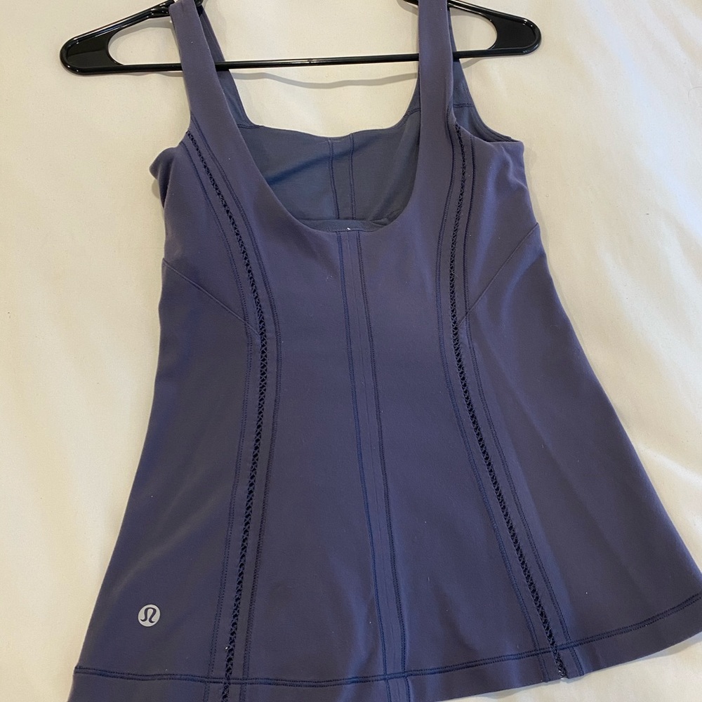 Lululemon tank top